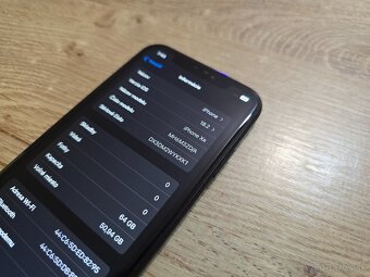 Iphone XR plnefunkcny ma len jemne znamky pouzivania telefon - 7