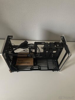 Fractal Design Terra (celohliníková, kompaktná) - 7