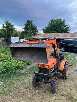 Kubota B5000 - 7