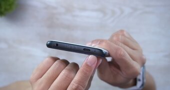 Asus rog phone 6pro 16GB/512GB + originál chladič - 7