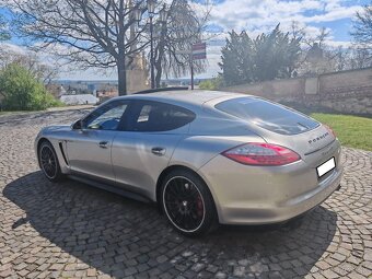Porsche Panamera GTS - 7