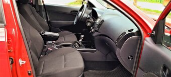 Hyundai i30 Combi 1.4 Benzin+ Lpg 2011 - 7