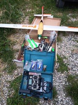 RC vetron, quadrokoptera - 7