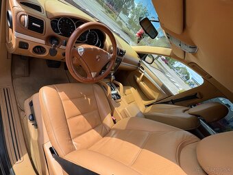 Porsche Cayenne 3.2 - 7