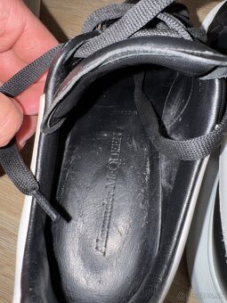 Alexander McQueen 41 - 7