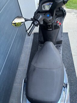 Kymco Dink 200i - 7