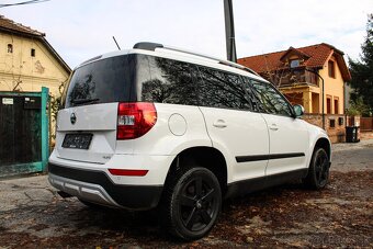 Škoda Yeti 2.0 TDI Ambition 4x4 - 7