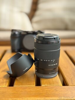 Sony E 18-135mm f/3.5-5.6 OSS + ND filter ZDARMA – TOP stav - 7