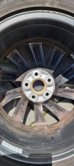 na skada superb 3 Pegasus L&K R18 235 45 18 - 7