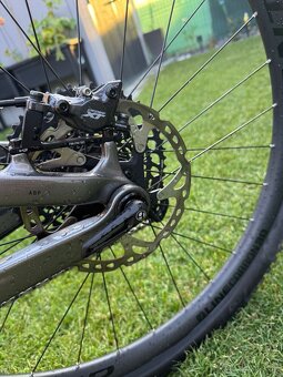 Predám horský bicykel značky Trek - 7