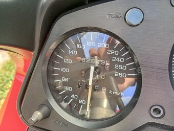 HONDA VFR 750 RC36 DOVOZ NA PRIHLASENIE - 7