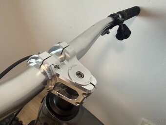 Trek Slash 9 GX AXS T-Type Gen 6 - 7