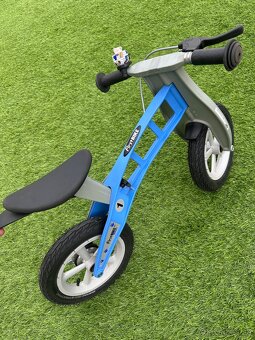 Odrážadlo FirstBIKE Street – s brzdou, nafukovacie plášte - 7