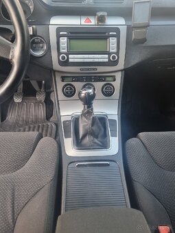 Predám vw passat combi variant b6 2.0tdi - 7