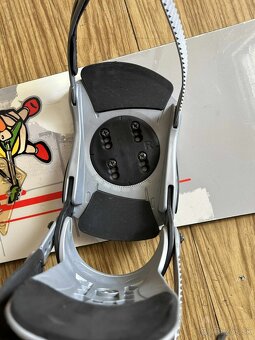 Predám detský/juniorský snowboard komplet - 7