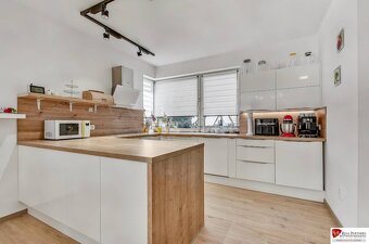 REB.sk Predaj 4 izbový dom.100 m2, pozemok 208 m2, Štúrova u - 7