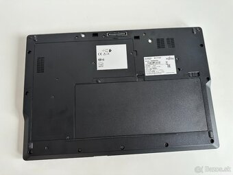 Fujitsu E559 / i5-8265U / 8GB RAM / 512GB SSD / Win 11 - 7