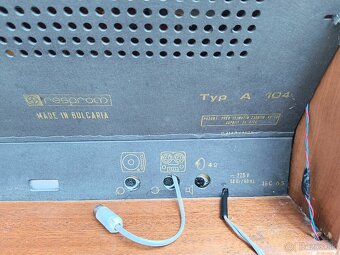 Staré rádio s gramofónom Resprom - 7