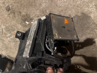 Xenónové svetla Passat b6 - 7