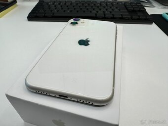 Apple iPhone 11 64gb White - 7