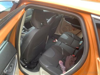 Volvo v40 D3 110kw - 7
