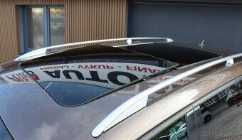 Volkswagen Touran 2.0 TDI Highline DSG - 7