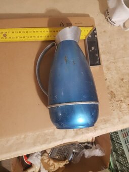 predam babkovu postavu . stare alkoholove flase - 7