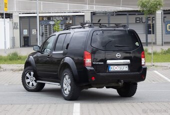 Nissan Pathfinder 2.5 dCi XE - 7