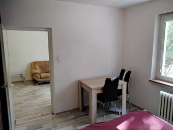 Prenájom priamo od vlastníka 2 izbový byt s balkónom, BB - 7
