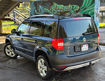 ŠKODA YETI 2.0TDI 4x4 ELEGANCE MAX BI-XENON NAVI PANORÁMA - 7