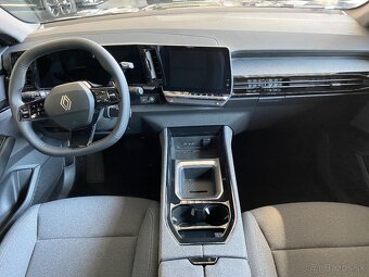 Renault Austral 1.3 mHEV 160 Evolution CVT - 7