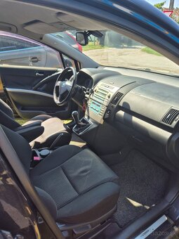 TOYOTA COROLLA VERSO - 7
