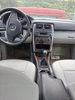 Rozpredam Mercedes B160 70kw 2010 266.920 - 7