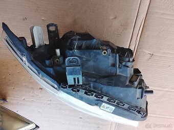 BMW e87 predné BI-xenónové svetlá. - 7