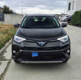 Predám Toyotu RAV4, hybrid - 7