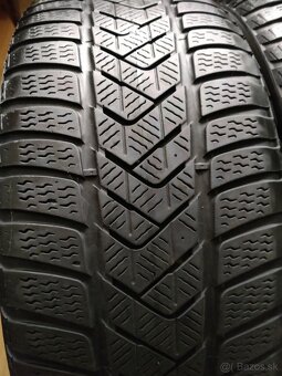 pirelli winter sottozero 3 225 40R19 - 7