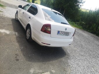 Predám Škodu oktavia Rv.2010 - 7