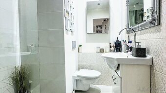 ŠTÝLOVÝ 1-IZBOVÝ BYT s balkónom po luxusnej rekonštrukcii v - 7