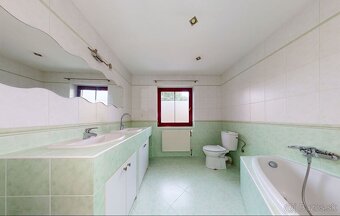 Rodinný dom s 2 bytovými jednotkami - 7