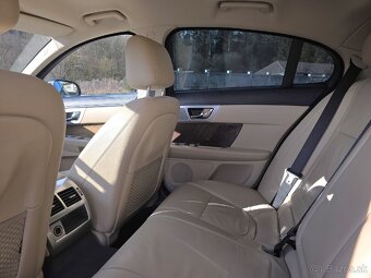 Jaguar XF 2.2D Premium Luxury - 7