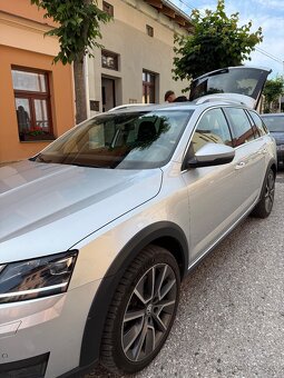 Škoda Octavia Scout 12/2019 2.0 DSG 4x4 - 7