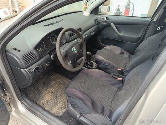 Škoda Octavia 1,6i, r.v.2009, naj 221 000 km - 7