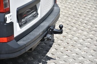 Dodávka Volkswagen Crafter 2.0 TDI 7_MIEST_4X4_SR_2019_DPH - 7