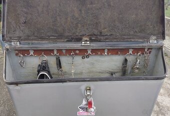 Prívesný vozík na prepravu psov – dvojbox - 7