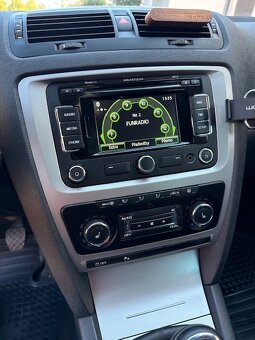 Škoda Octavia II 1.6TDi CR 77kw - 7