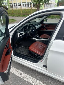 BMW e90 318d - 7