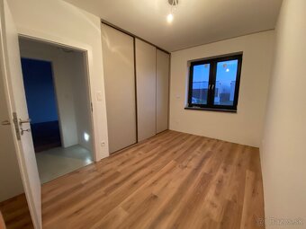 Rodinny samostatný dom,117m2,nadštandard,12min od BA - 7