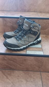 Predám outdoorovú obuv VM s membránou, veľ. 40 - 7