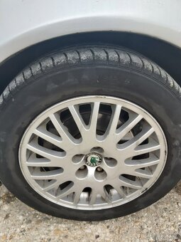 Rozpredám na diely octavia 1 1.9 96kw - 7