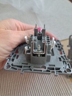 Izbové vypínače - 7